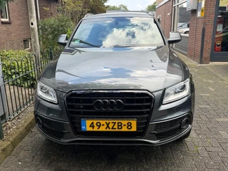 Audi Q5 2.0 TFSI quattro S Edition / 8