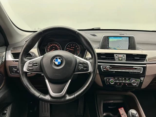 BMW X1 SDrive18i Centennial High Executive | Trekhaak | Leder | Navigatie | Stoelverwarming | Cruise/Control | Climate Control | / 22