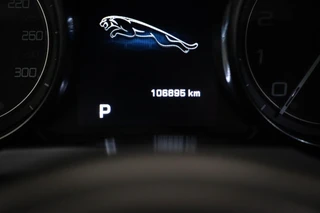 Jaguar F-TYPE 3.0 V6 Coupé | PANORAMADAK | CLIMA | STUURVERWARMING | CAMERA | 19" / 6