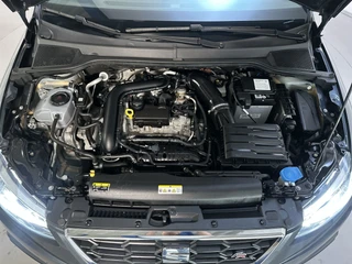 Seat Ibiza 1.0 TSI 110pk FR Business Intense Plus Stoelverwarming Parkeersensoren Navigatie DAB+ / 17