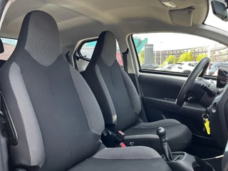 Toyota Aygo 1.0 VVT-i x / 11