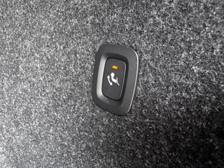 Volvo XC40 1.5 T5 Recharge R-Design NL-auto | Schuif- Kanteldak | H&K | Trekhaak | Stoelverwarming | Memory | Adaptive Cruise / 34