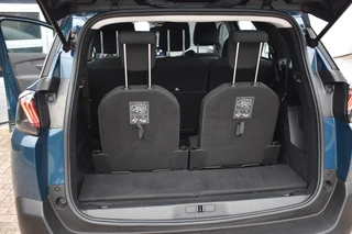 Peugeot 5008 PureTech 130 EAT8 Automaat GT 7-persoons | Navigatie via Carplay & Android Auto | Achteruitrijcamera | Parkeersensoren v+a | Stoelverwarming | Climate Control | Keyless Start | DAB | Isofix Bevestigingspunten | Lichtmetalen Velgen | Zeer Compleet!!! / 28