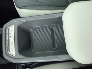 Kia EV3 GT-Line Business Edition 81.4 kWh  - Navigatie - Achteruitrijcamera - Apple & Android Carplay - Nieuw uit voorraad leverbaar / 33