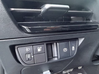 Kia EV6 Air 84 kWh  - SOH 99,1% - Stoel-/stuurverwarming - Cruise Control Adaptief - Climate Control - CarPlay - Fabrieksgarantie tot 08-2033 / 24