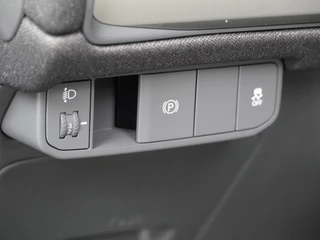 Kia EV3 GT-Line Business Edition 81.4 kWh  - Stoel-/Stuurverwarming - Elektrisch Verstelbare Bestuurdersstoel - Ambient Lighting- Apple Carplay/Android Auto - Fabrieksgarantie t/m 2033 / 23