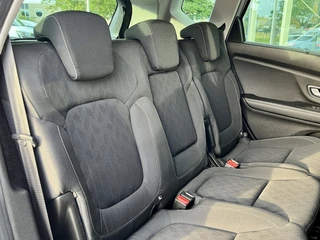 Renault Scénic 1.3 TCe 115 Limited  | Stoelverwarming | All Seasons | Navigatie | 1800KG Trekgewicht | Camera | DAB | Climate Control | Reservewiel | Apple CarPlay/Android Auto / 13