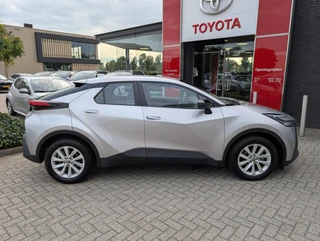 Toyota C-HR 1.8 Hybrid 140 Active 4-SEIZOENSBANDEN ANDROID & APPLE DIGITALE TELLERS METALLIC LAK / 13