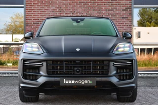 Porsche Cayenne Coupé 4.0 Turbo E-Hybrid GT  Burmester PDCC Carbon HUD ACC 360 / 8