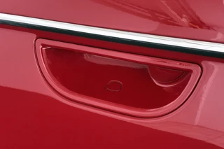Fiat 500 3+1 La Prima 42 kWh Panoramadak Stoelverwarming Camera Apple CarPlay / 20