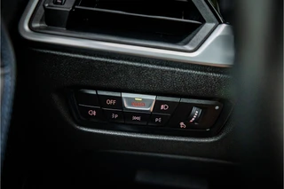 BMW 2 Serie Coupé M240i xDrive High Executive  Milltek Schuifdak Harman Kardon / 33
