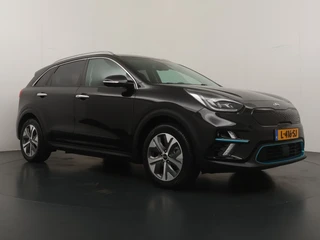Kia e-Niro DynamicPlusLine 64 kWh - SOH 96,0% - Schuif-/kanteldak - Stoel-/stuurverwarming - Navigatie - Cruise Control - Keyless - Fabrieksgarantie tot 07-2028 / 12