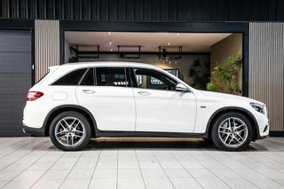 Mercedes GLC-klasse 350e 4MATIC AMG Premium Plus|Pano|verkoeling|Trekhaak|Leder / 15