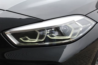 BMW 1 Serie 118i Business Edition  | M-Sport | Origin NL | Camera | Trekhaak | Navigatie / 15