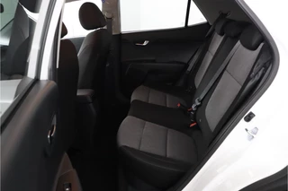 Kia Stonic 1.0 T-GDi MHEV DynamicPlusLine  Stoel/Stuurverwarming - Camera - AUTO Climate - Apple Carplay - Android Auto 7 Jaar of 150.000km fabrieksgarantie / 29