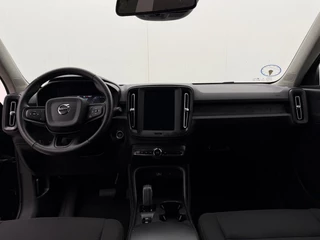 Volvo XC40 1.5 T3 Momentum | Trekhaak | Adaptive Cruise | Camera | Stoelverw. / 11