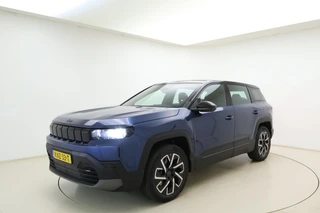 Jeep Compass Altitude 74 kWh | DEMO | 8 Jaar Speciale Garantie | Navigatie | Adapt. Cruise control | Climate control | Stoel- en stuurverwarming | Keyless | Zwart dak | 19" Lichtmetalen velgen