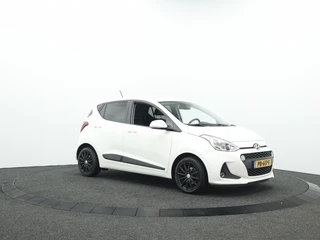 Hyundai i10 1.0i i-Premium Navigatie | Stoelverwarming | Cruise control / 13