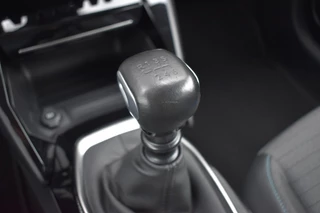 Peugeot 208 1.2 PURETECH ALLURE NAVI + APP CONNECT / ECC / PDC / LED PAKKET / 26