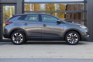 Opel Grandland X 1.2 Turbo Ultimate | Cruise | Airco | Trekhaak | Sensoren | LM Velgen / 10