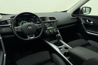 Renault Kadjar 1.3 TCe Intens | Apple carplay/Android auto | Trekhaak | Cruise control | Climate control | Achteruitrijcamera | Panoramadak | Lichtmetalen velgen 19'' | Stoelverwarming | / 21