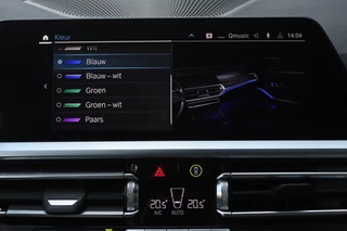 BMW 3 Serie Touring 330e M-Sport Shadow Line  Pano/Laser LED/Leder/360/Keyless/Headup/ACC/Dodehoek / 21