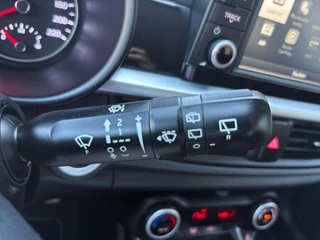 Kia Picanto 1.2 CVVT GT-Line | 84 PK! | Camera | Keyless |Leder | Stoel + Stuurverwarming | Apple Carplay | Android Auto | Lichtmetalen Velgen | / 20