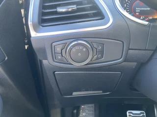 Ford S-Max 2.5 ST-LINE / 24