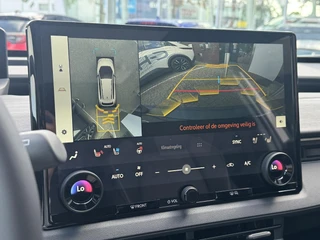 Toyota bZ4X Touring Executive AWD 75 kWh PANO STOEL/STUURVERWARMING STOELVENTILATIE 360-CAMERA PARK-SENSOREN BLIND-SPOT APPLE/ANDROID / 26