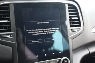 Renault Megane Estate 1.6 E-Tech Plug-In Hybrid 160 Intens|Camera|HUD|Keyless|Dodehoek assistentie / 28