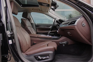 BMW 7-serie 740i High Executive | 2e eigenaar | Driving Assistant Plus | Innovation pakket | Massage | Dodehoekdetectie | Adaptieve cruise | 360 camera | Stoelventilatie | Gesture control / 15