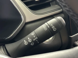 Renault Captur 1.6 E-Tech PHEV 160 Intens Groot Scherm + Navigatie | Parkeercamera | Cruise Control / 25