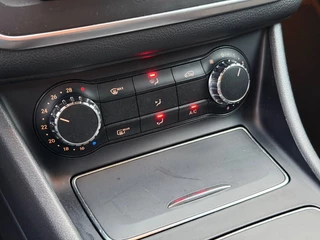 Mercedes-Benz CLA Shooting Brake 180 AMG Night Pakket LED Camera / 33