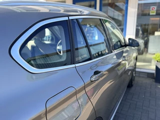 BMW X1 X1 sDrive20i High Executive I Leer I Camera I Trekhaak / 8