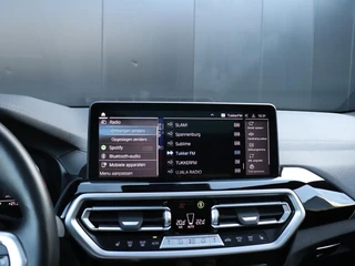 BMW iX3 High Executive Edition 80 kWh | M SPORT | LEDER | MEMORY | PANO-DAK | H&K | 360° CAMERA | TREKHAAK | ADAPT. CRUISE | STOEL/STUURVERW. | SOH 96.3% | / 7