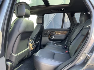 Land Rover Range Rover P400e Vogue Pano Meridian Memory Leer Luchtvering 360° Dealer-Serviced! PHEV / 12