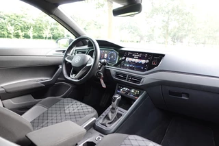 Volkswagen Polo 1.0 TSI R-Line Business  | I.Q. Light | Camera | PDC | CarPlay | / 22