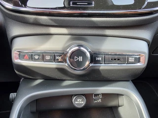 Volvo XC40 1.5 T4 Recharche Inscription | SOH 99%! | Panoramadak | Harman/Kardon | Leder | Camera | Navigatie | Cruise Control / 29