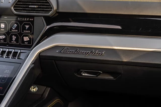 Lamborghini Urus 4.0 V8 650 PK Pano Keramisch B&O Advanced Massage Luchtvering 360 Camera ACC 22'' / 54
