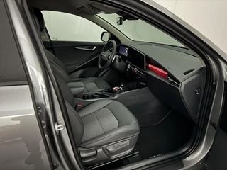 KIA Niro 1.6 GDi Hybrid 141pk DCT6 DynamicLine / 30