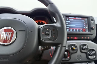 Fiat Panda 1.0 Hybrid City Life 69 PK | Airco | Dakrails | Weinig kilometers | Hoge instap | Zuinige motor | Electrische ramen | 5 Zitplaatsen / 17