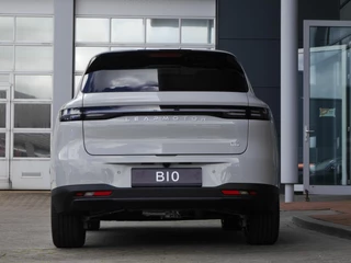 Leapmotor B10 Design Hybrid EV 18.8 kWh | Nu beschikbaar | Wltp 900km gecombineerd | Elektrisch 82km Wltp | Luxe uitvoering | Camera rondom | Stoel en stuurverwarming | Draadloze telefoonoplader | Keyless entry en start / 5