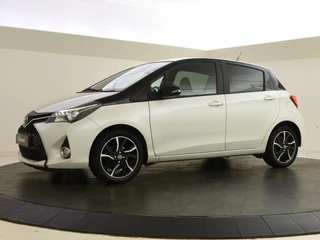 Toyota Yaris 1.0 VVT-i Trend Bi-Tone | LMV | Camera | Cruisecontrol | / 6