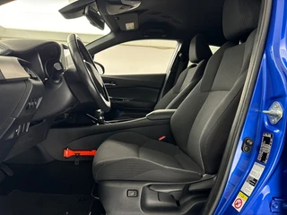Toyota C-HR 1.8 Hybrid Dynamic Automaat Navigatie | 18'' L.M. Velgen | Parkeercamera / 19