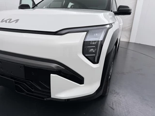 Kia EV3 GT-Line Business Edition 81.4 kWh  Navigatie - Achteruitrijcamera - Apple & Android Carplay - Nieuw uit voorraad leverbaar / 14
