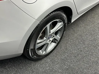 Volvo V40 2.0 T2 Summum NAVI LM CRUISE STOELVERWARMING 108000 KM. / 11