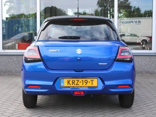 Suzuki Swift 1.2 Comfort Smart Hybrid / 14
