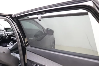 Peugeot 5008 1.2 PureTech Allure Pack Business 130 PK | Automaat | 7-zits | Camera | Cruise Control | Navigatie | Climate Control | Start/stop |Getinte ramen | 1e eigenaar / 18