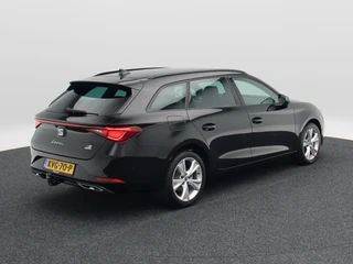 SEAT Leon Sportstourer 1.5 TSi e-Hybrid 204 Pk Automaat FR Business | Trekhaak | Carplay | Virtual Cockpit | Keyless | Adaptive Cruise | Stoel- en Stuurverwarming | 17 Inch / 4