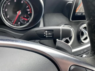 Mercedes-Benz CLA Shooting Brake 180 AMG Edition AUT. | 1e eigenaar | dealer onderh. | navigatie | a. carplay | alcantara interieur / 32